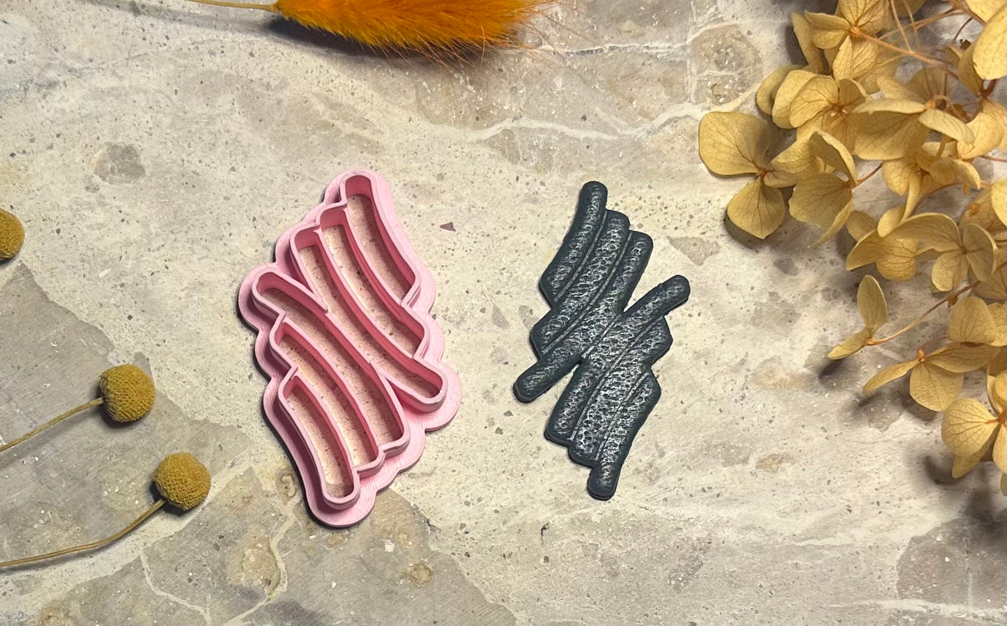 Contemporary clay cutter