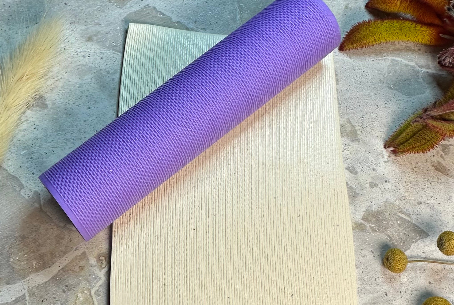 Linen texture roller