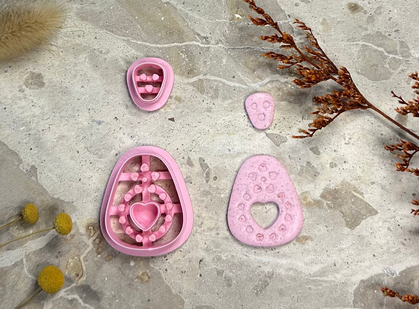 Embossed heart dangle (2 part)